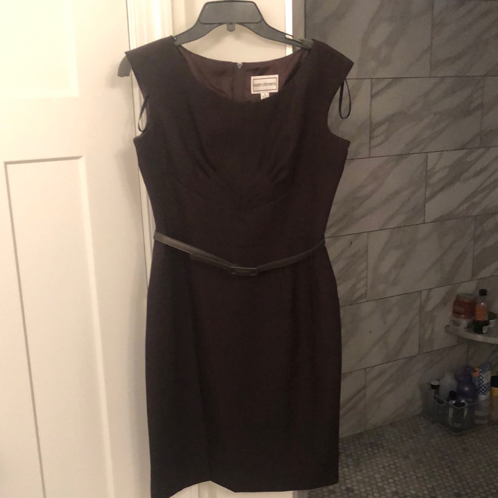 Size 8 Karin Stevens dress